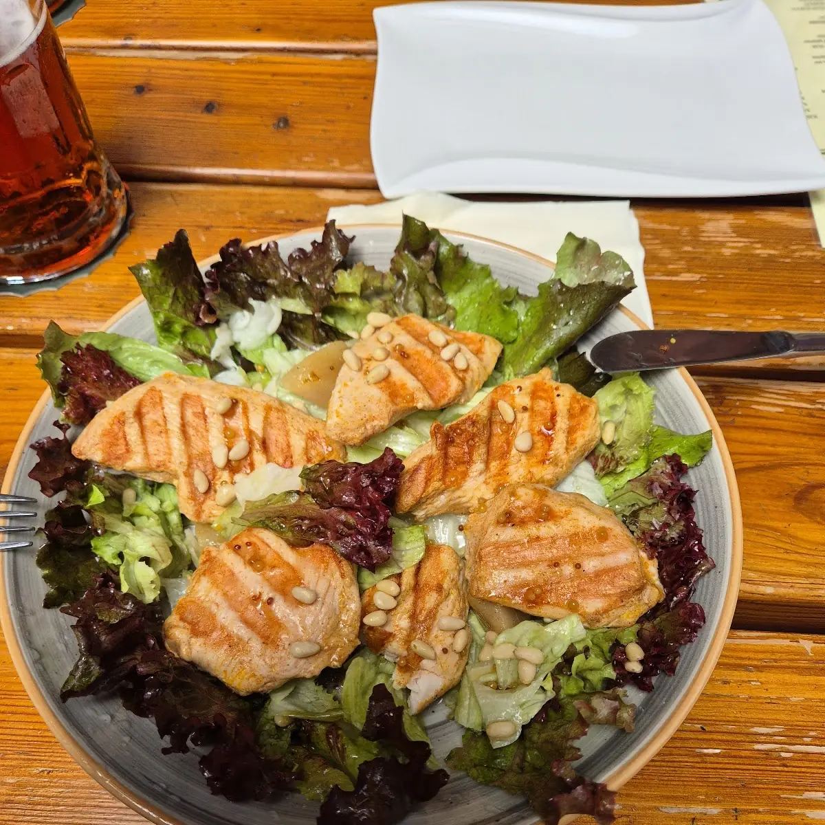 Putenstreifen Auf Blattsalat