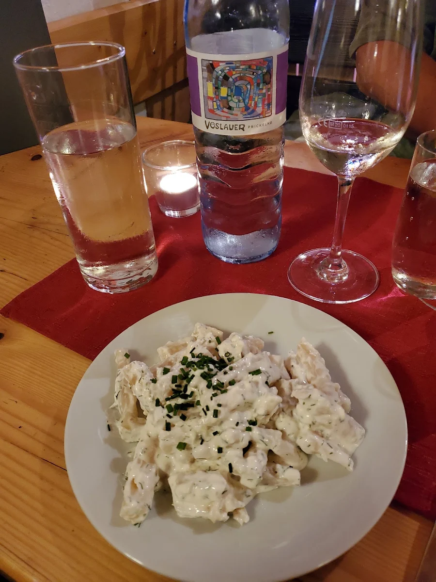 Schwarz Wurtzl Salad, wein & heuriger ganneshofer