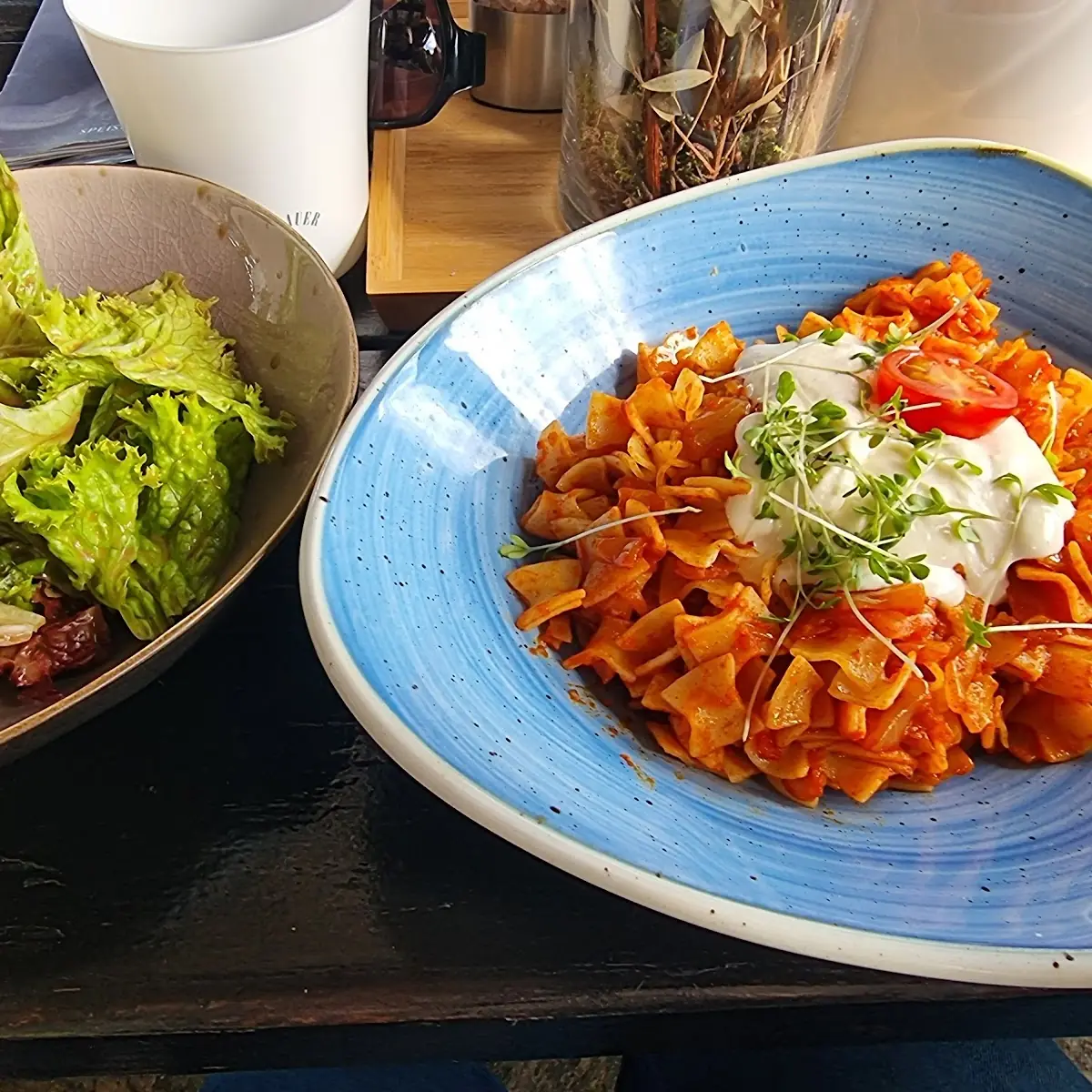 Krautfleckerl Mit Grünem Salat