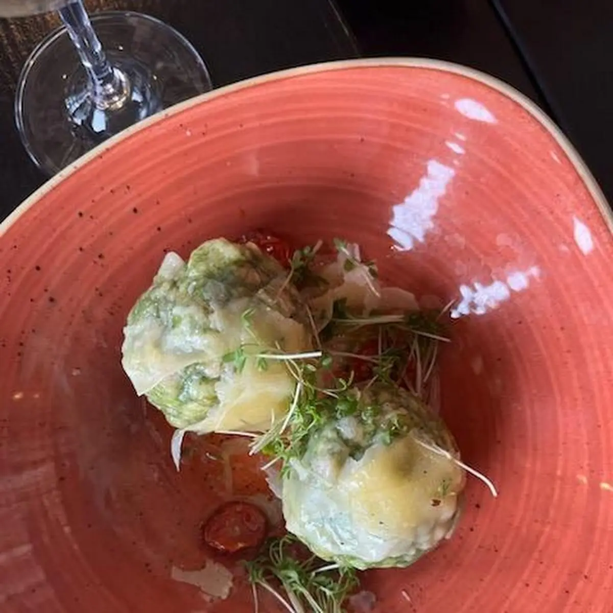 Spinatknödel Mit Brauner Butter Und Bergkäse