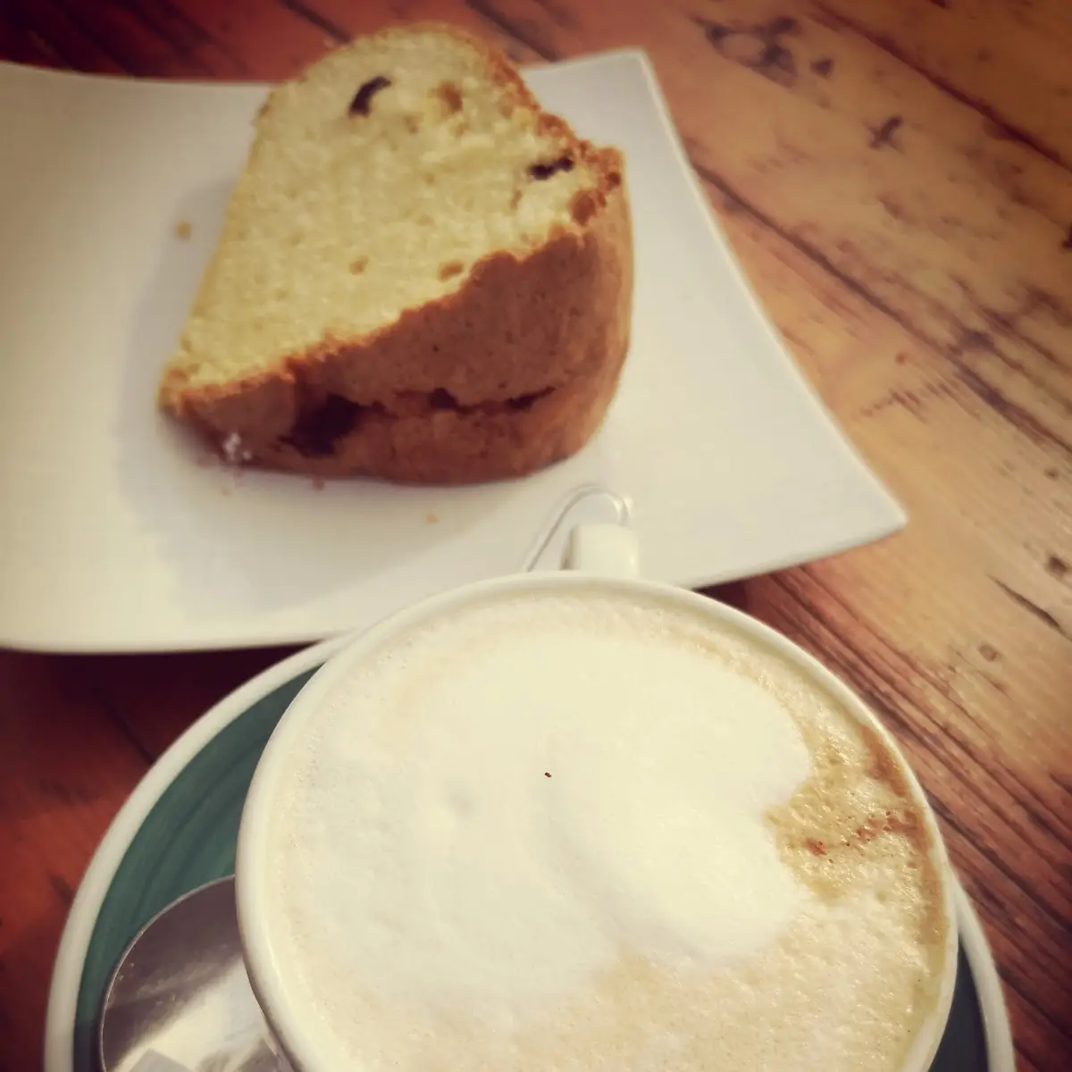 Gugelhupf Und Cappuccino