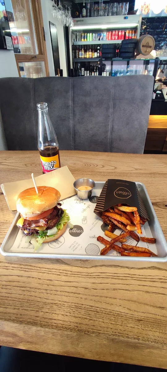 Daddy Burger and Sweet Potato Fries