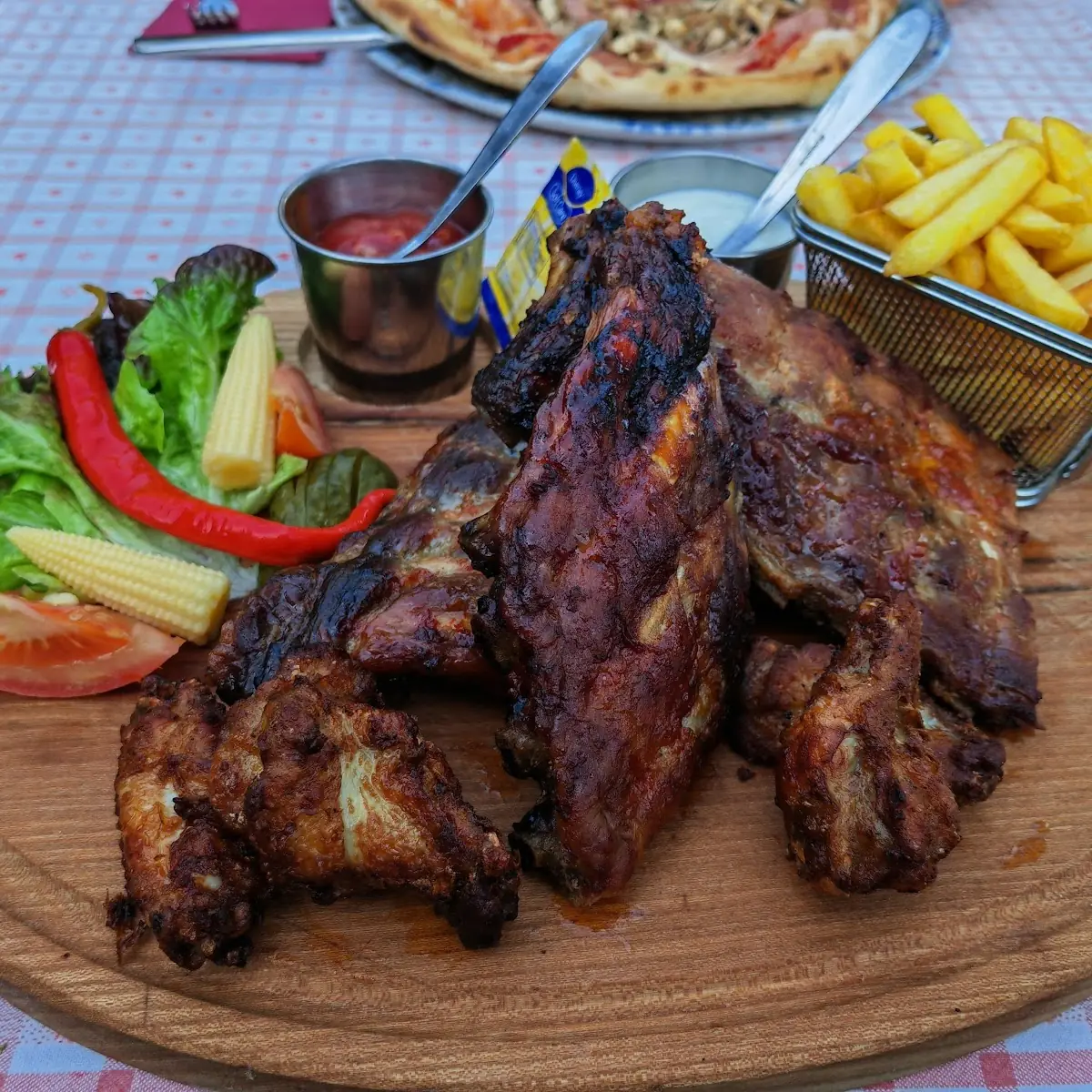 Texmex-spareribs Und Wings