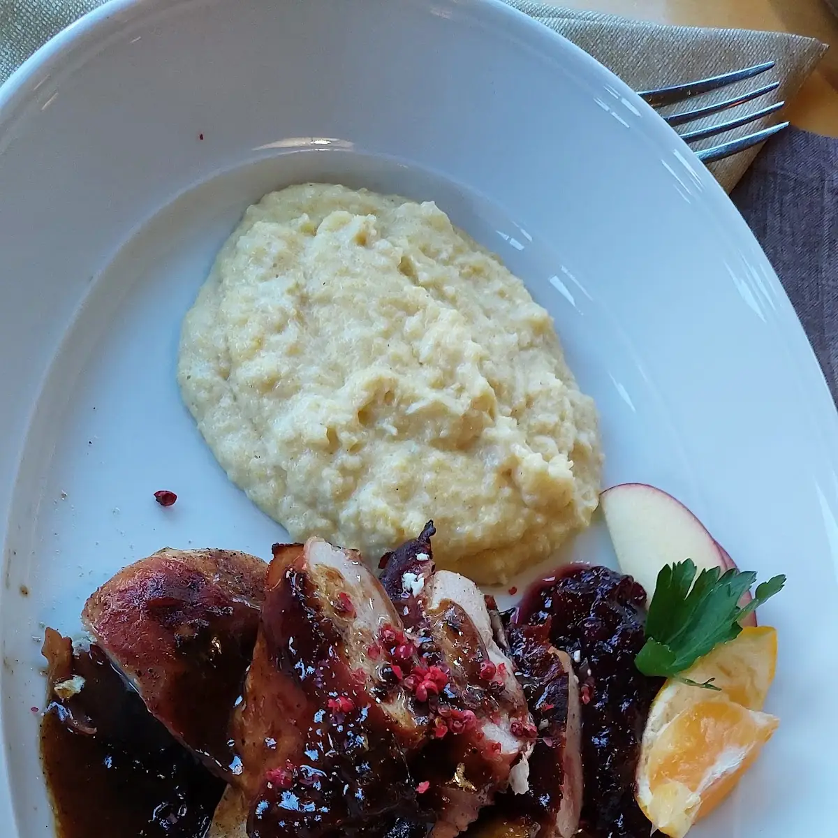Entenbrustfilet Mit Äpfel Und Kartoffelmuse Oder So Ähnlich