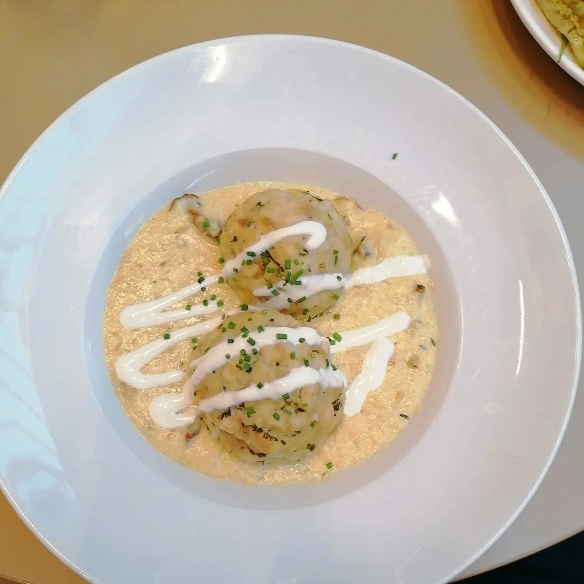 Eierschwammerl Sauce M Semmelknödel