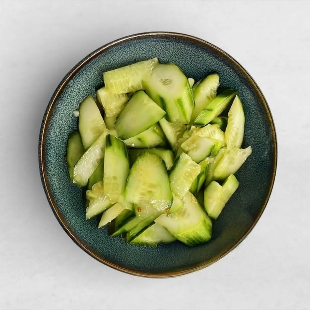 Pikante Gurkensalat Mit Knoblauch