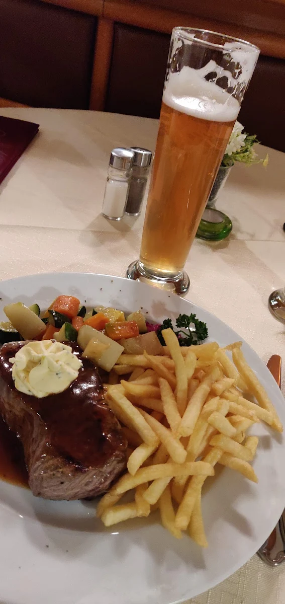 Steak Mit Pommes