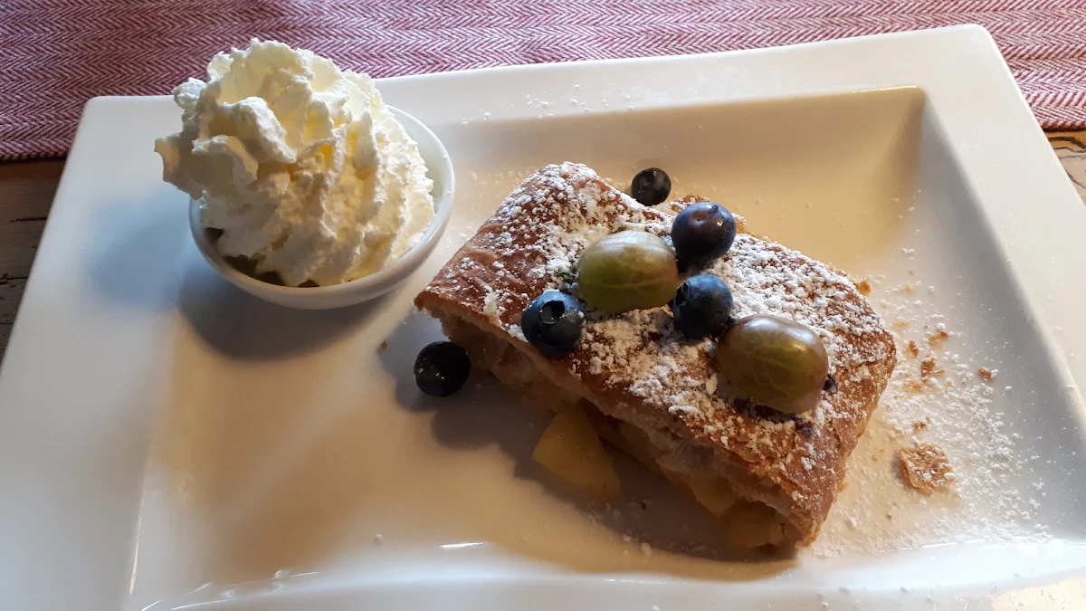 Apfelstrudel