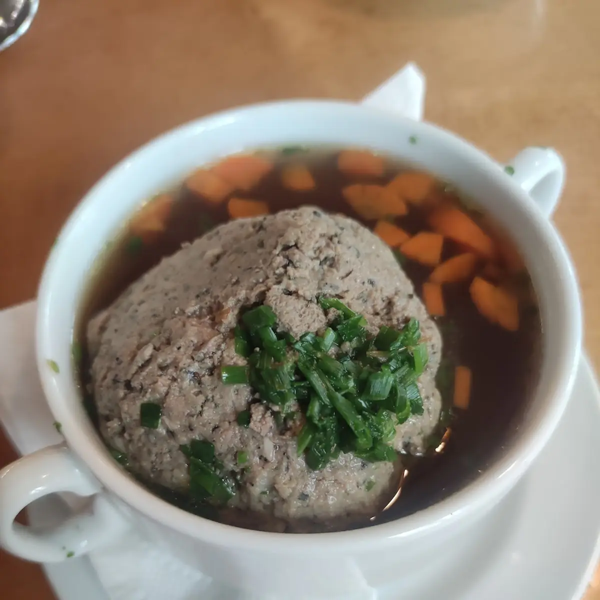 Leberknödelsuppe