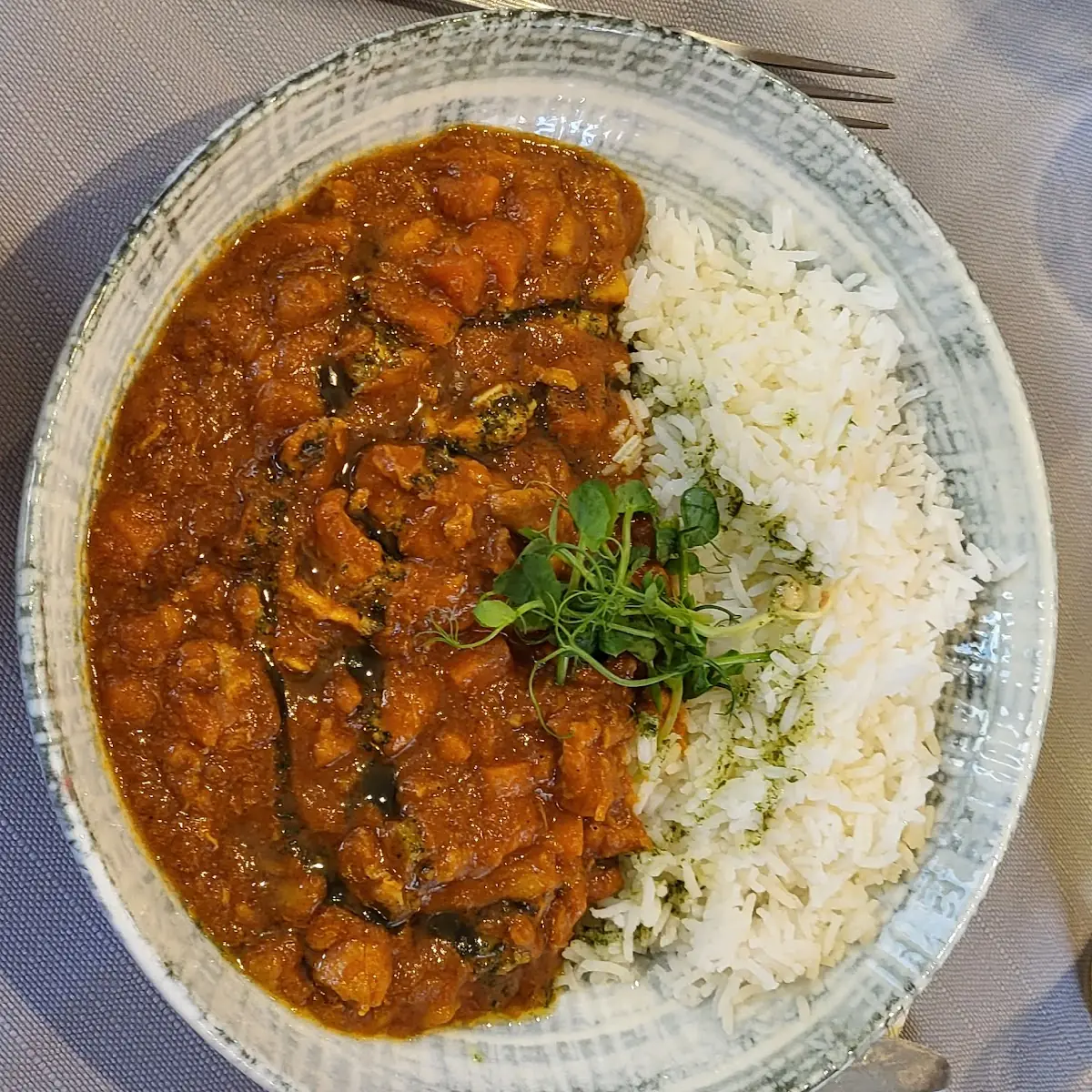 Südafrikanisches Curry Vom Huhn Mit Basmatireis Und Korianderöl