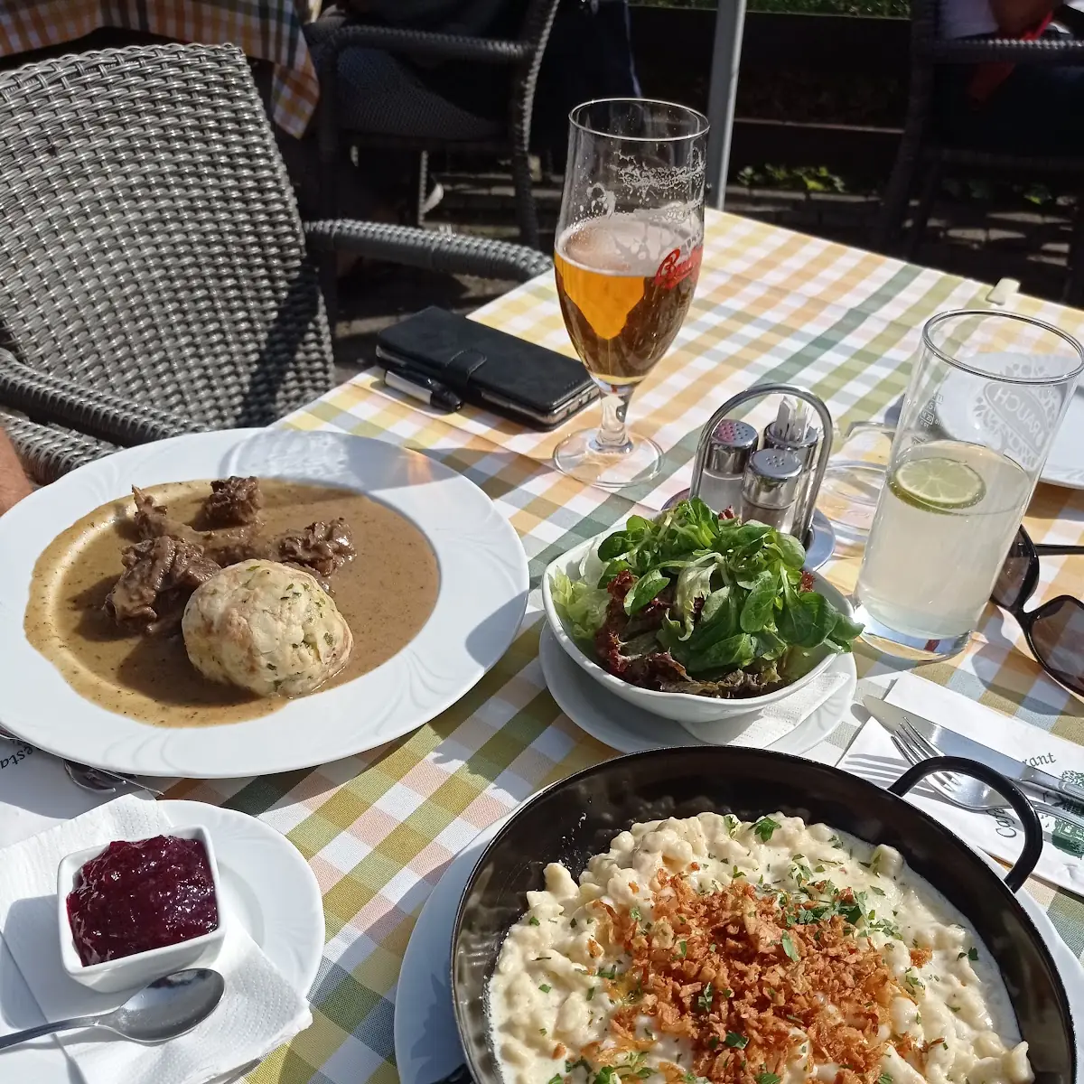Feldhase Käsespätzle
