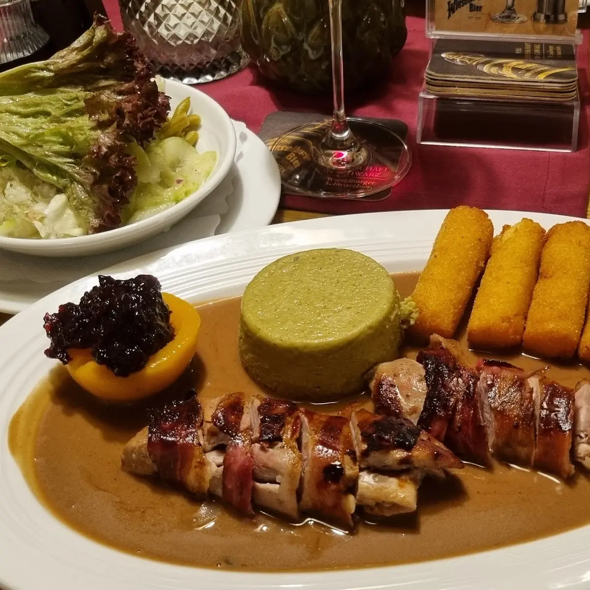 Fasan Im Speckmantel Mit Selbstgemachten Kroketten Und Brokkoli Flan