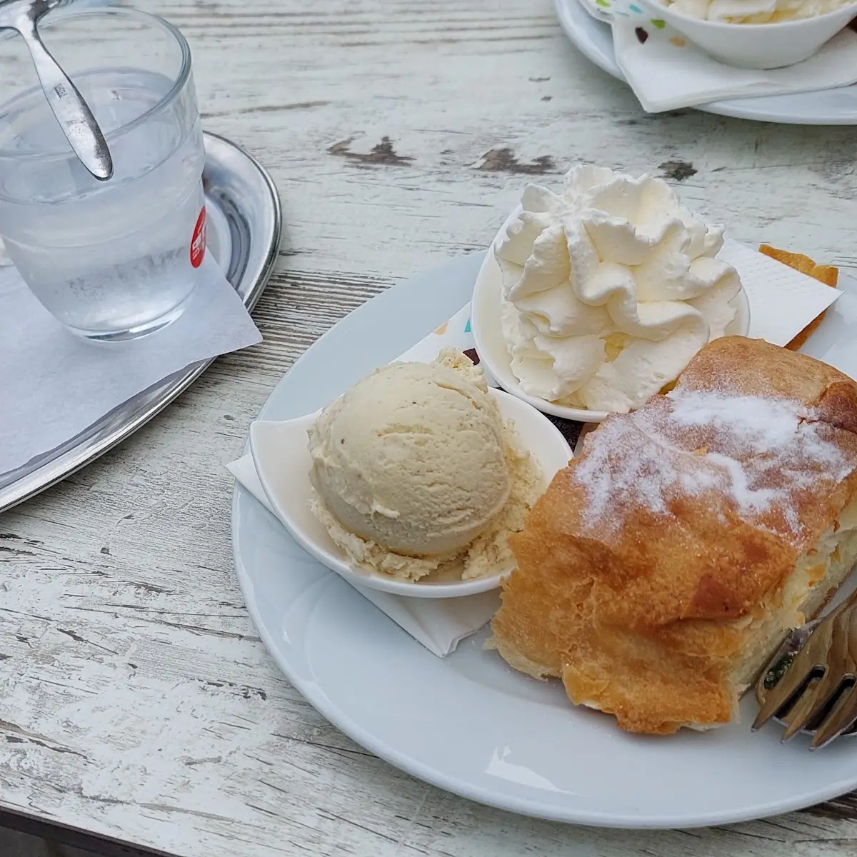 Apfelstrudel