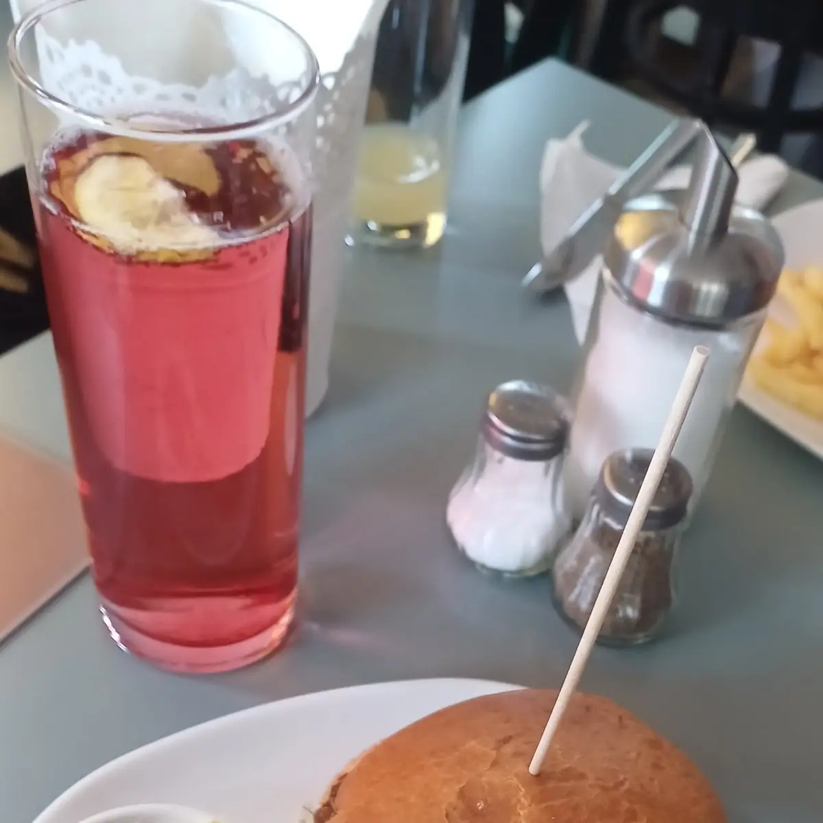 Burger, Stella