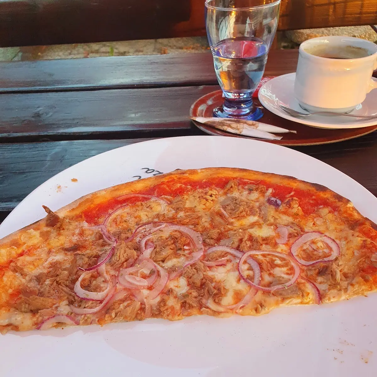 Thunfisch Pizza