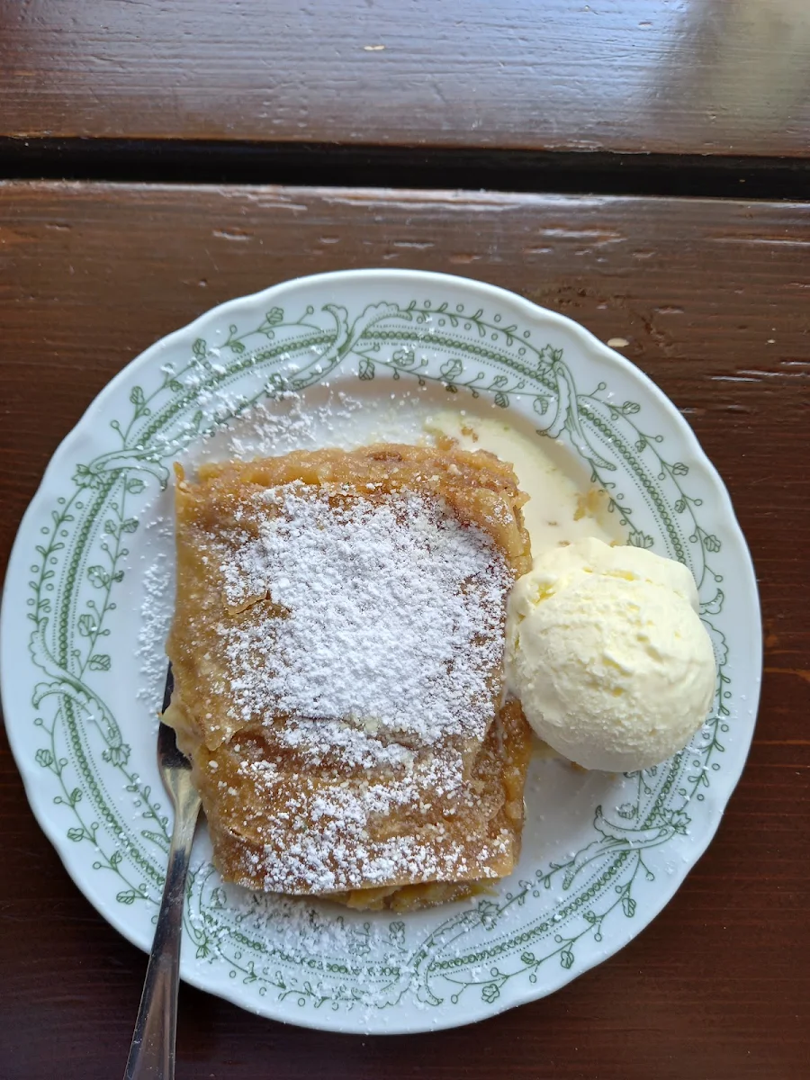 Apfelstrudel