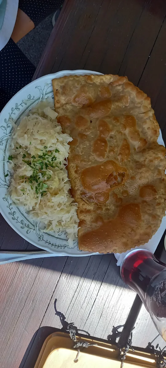 Fleischkrapfen Mit Sauerkraut