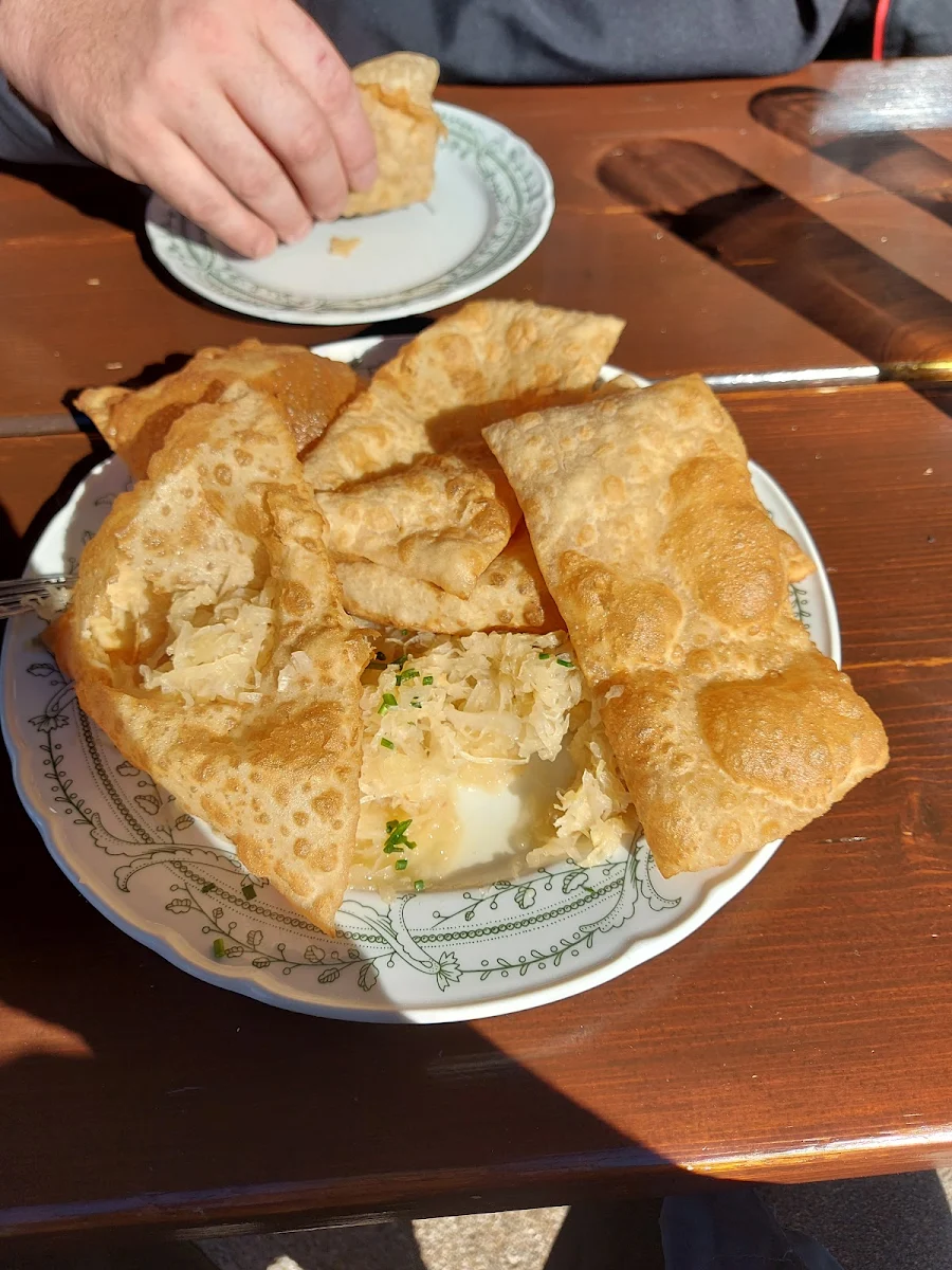 Plattlkrapfen Mit Sauerkraut