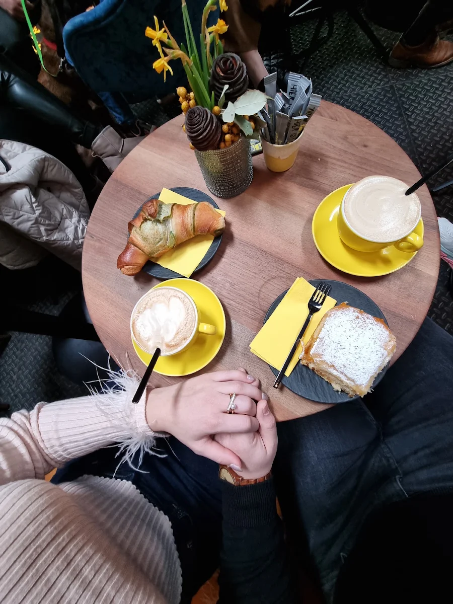Cornetto Pistacchio, Röstbar - Barista Bar & Kaffeerösterei