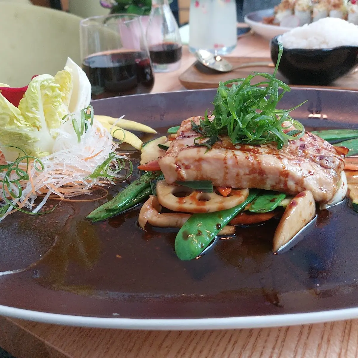 Lachs Mit Wok Gemüse