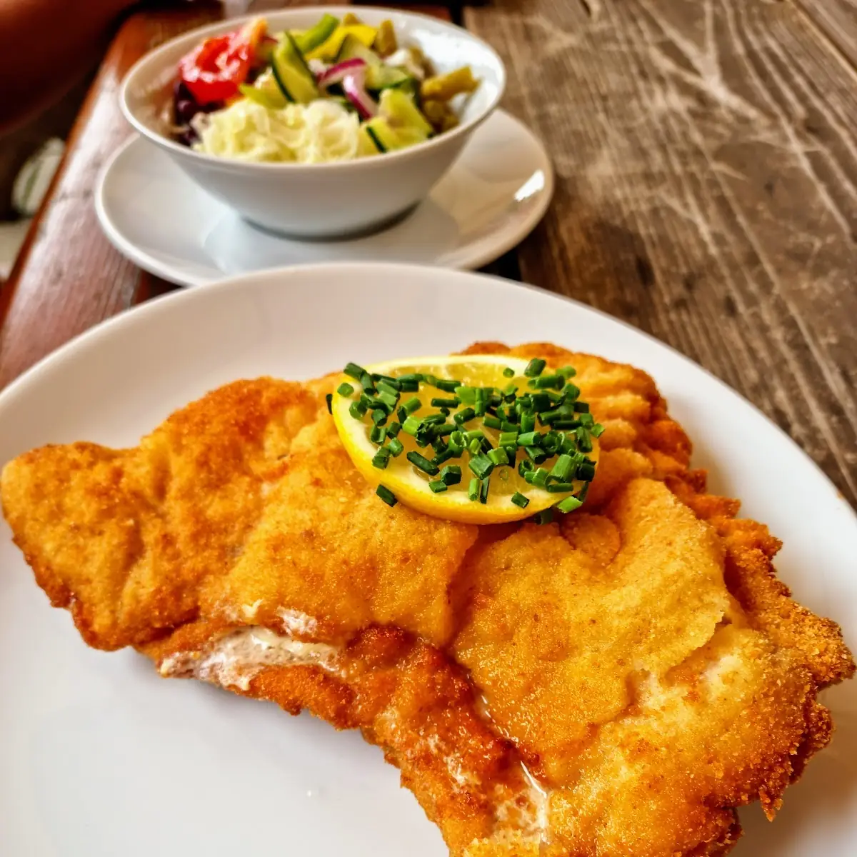 Surschnitzel Und Steirischer Backhendlsalat