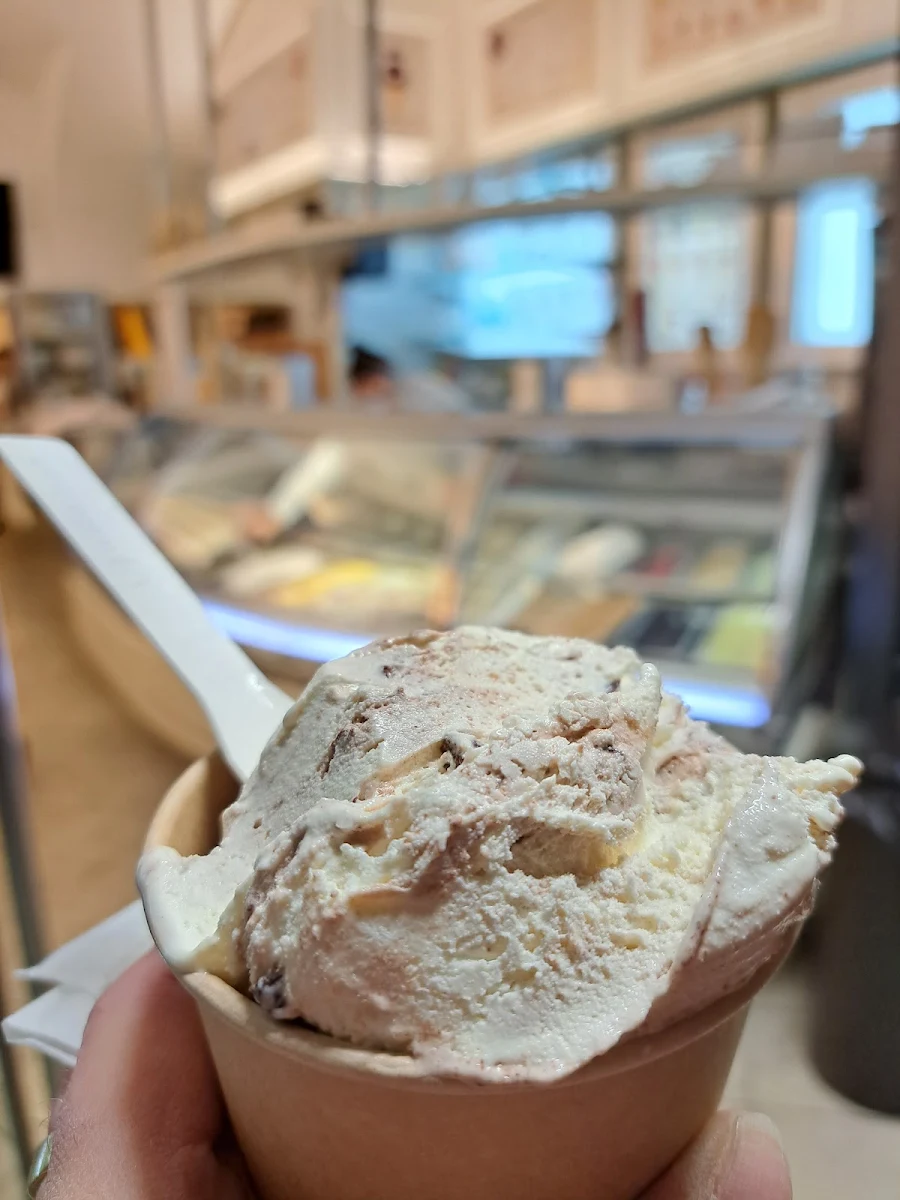 Erdbeerbecher Wiener Eiskaffee