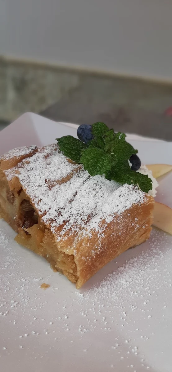 Apfelstrudel