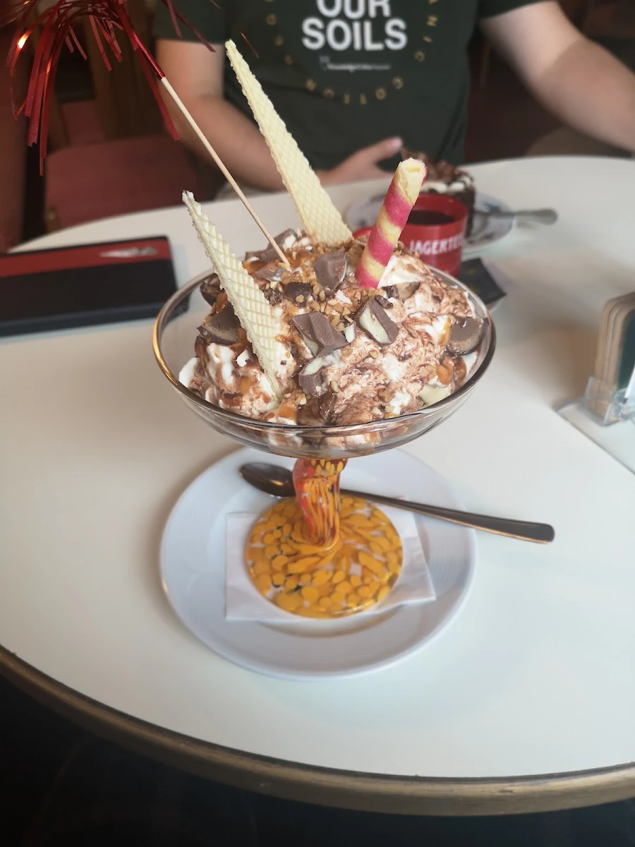 Mozart Becher