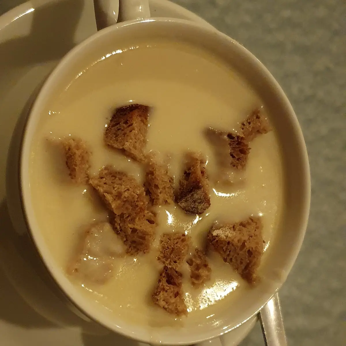 Knoblauchcremesuppe