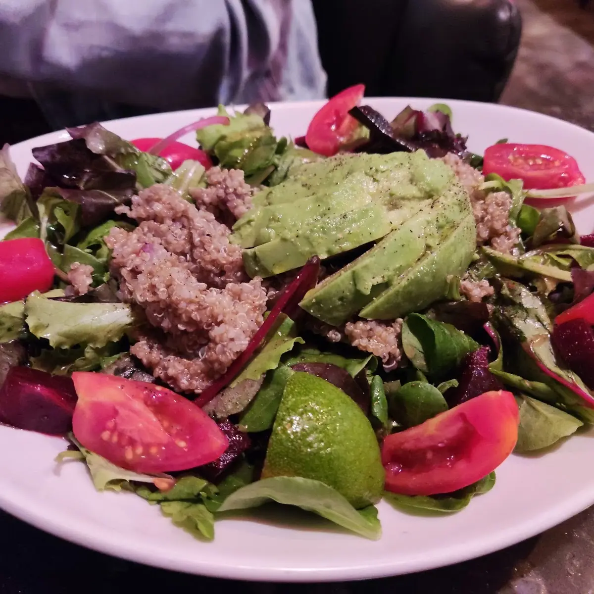 Insalata Quinoa Avocado