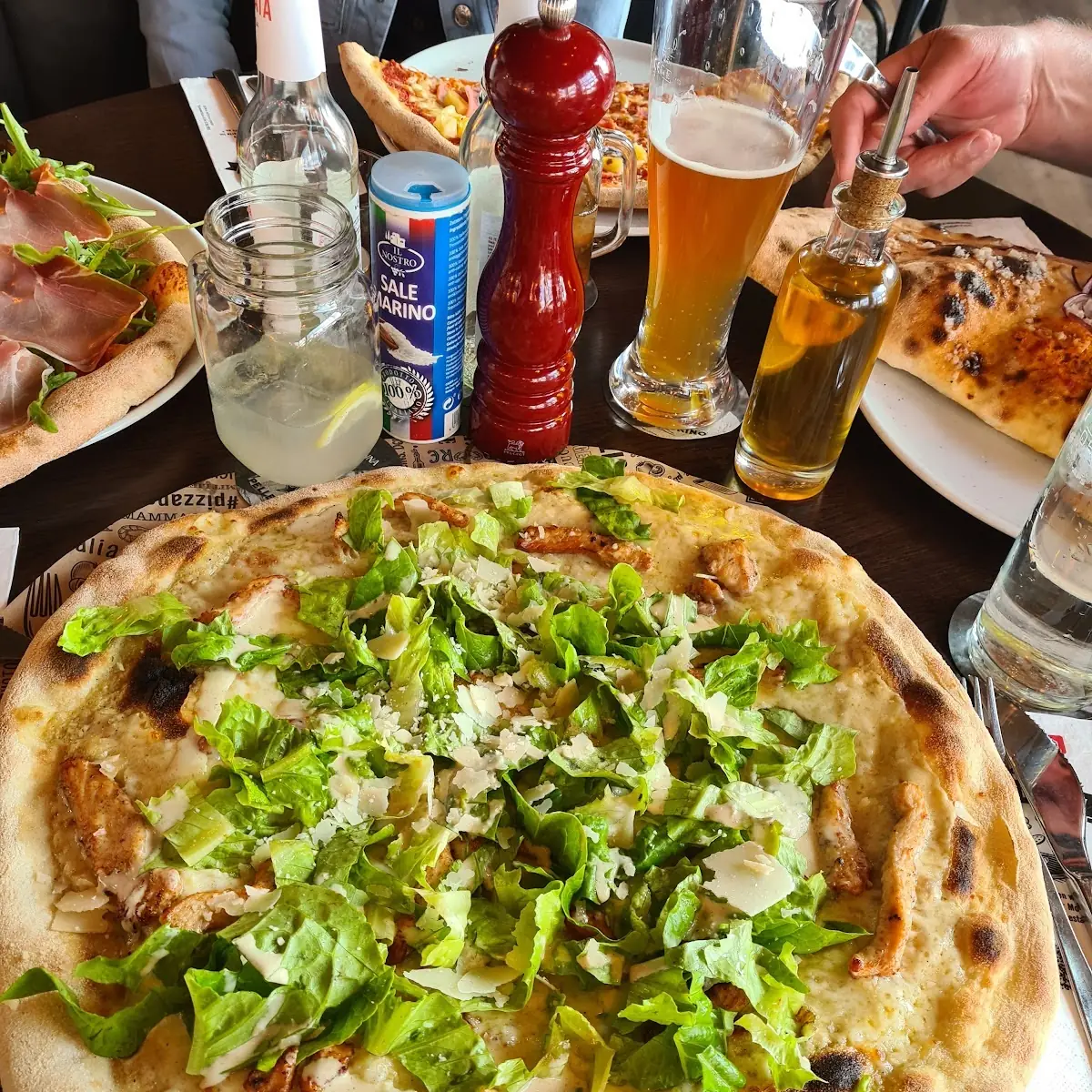 Pizza Ceasare E Pollo