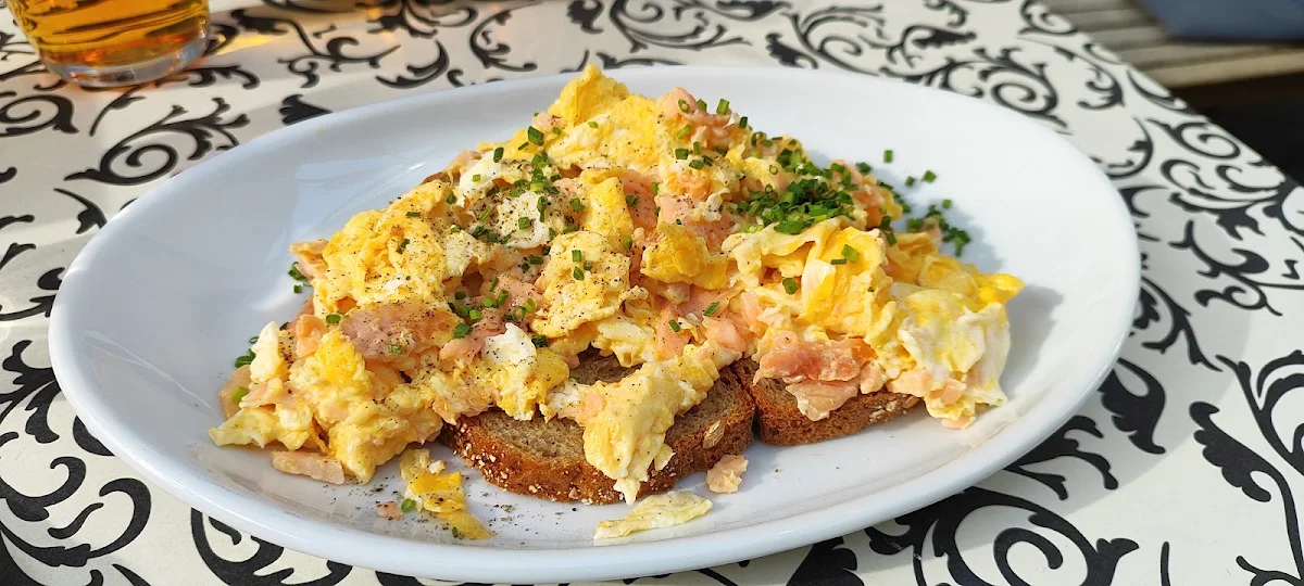 Eierspeisbrot Mit Lachs