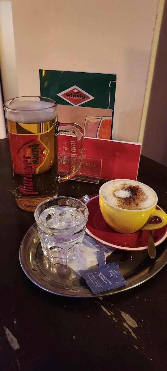 Murauer Und Cappuccino