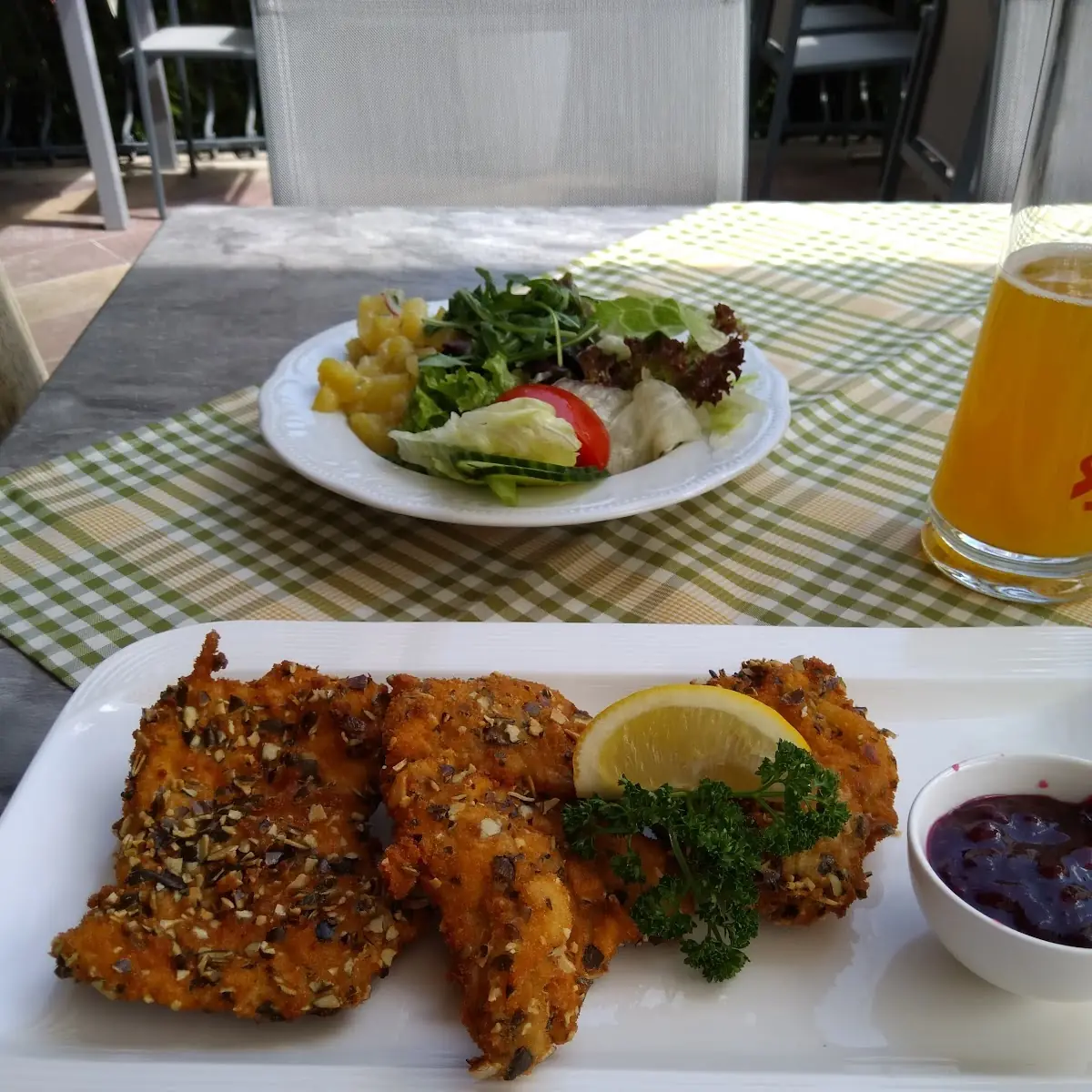 Backhendl Salat