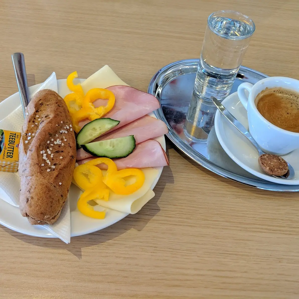 Bäcker Frühstück