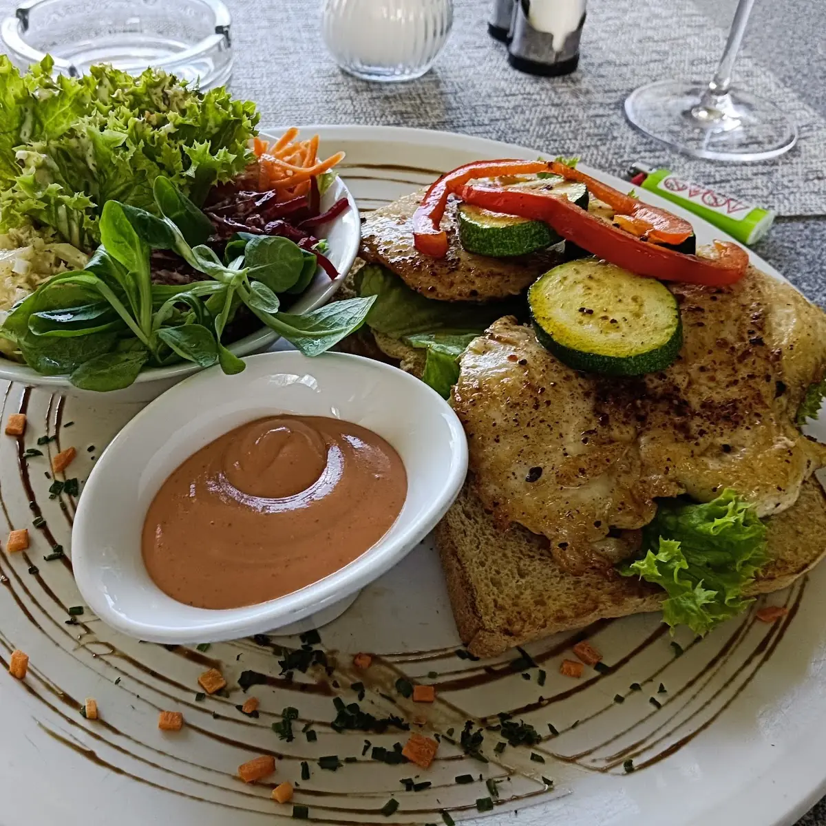 VA Bene Toast