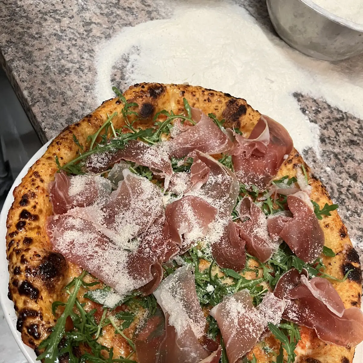 Prosciutto Salame Pizza 33cm