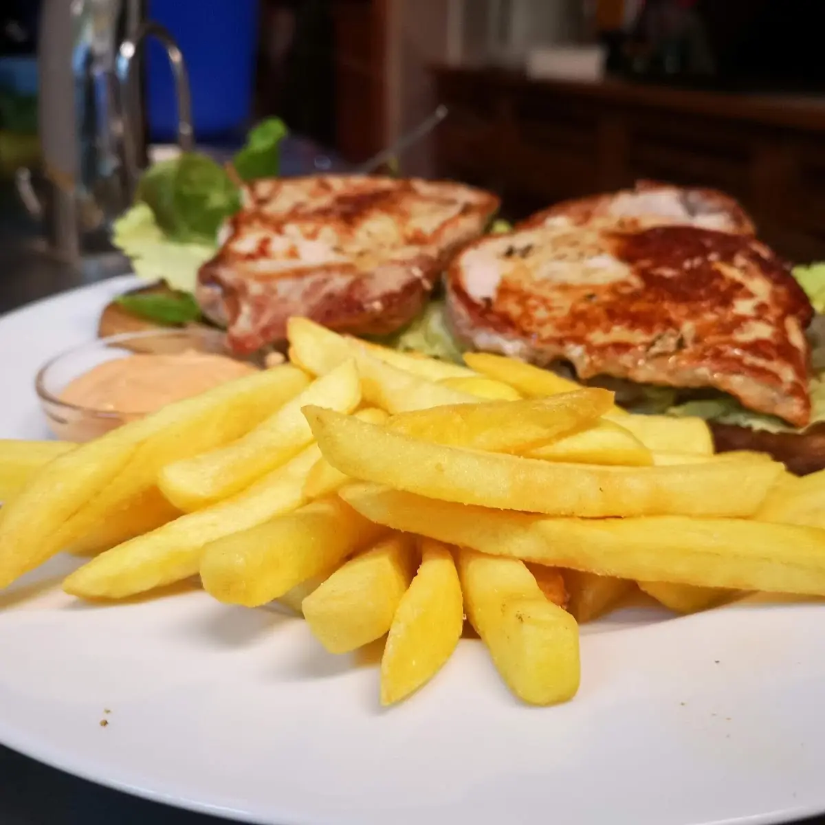 Cordon Bleu Mit Pommes