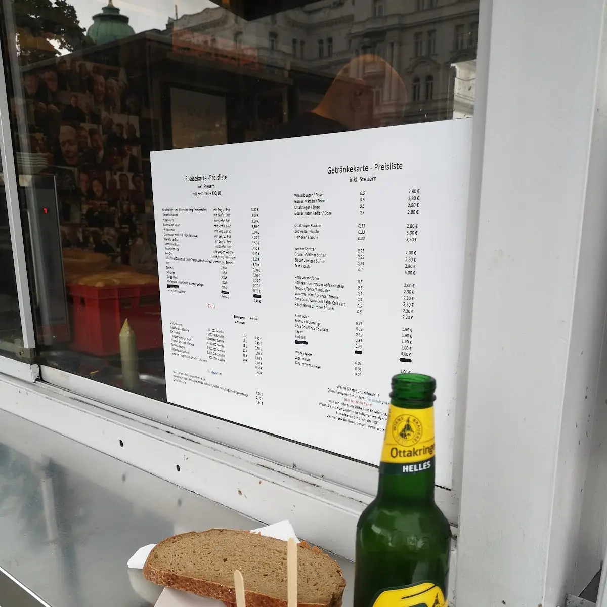 Käsekrainer Mit Senf Brot Und Helles Aus Dem 16