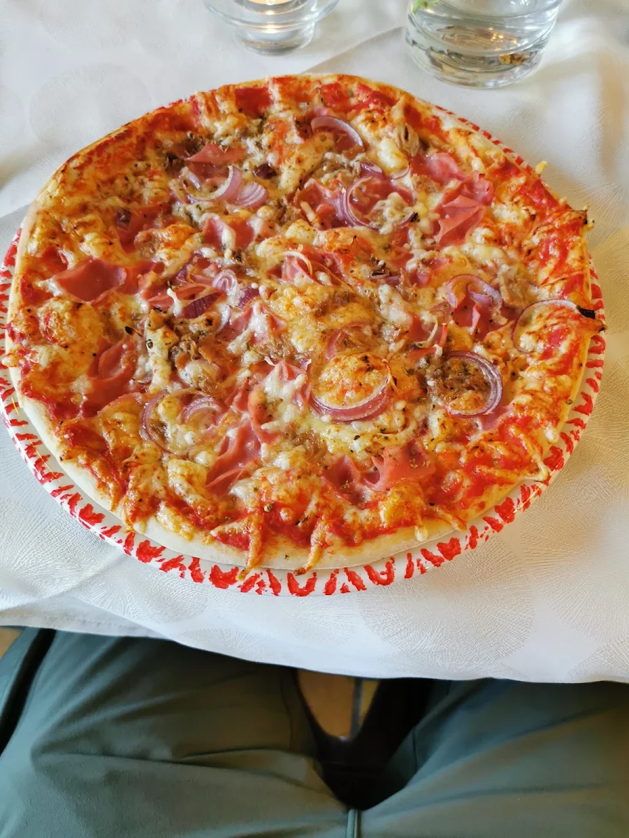Pizza Tonno