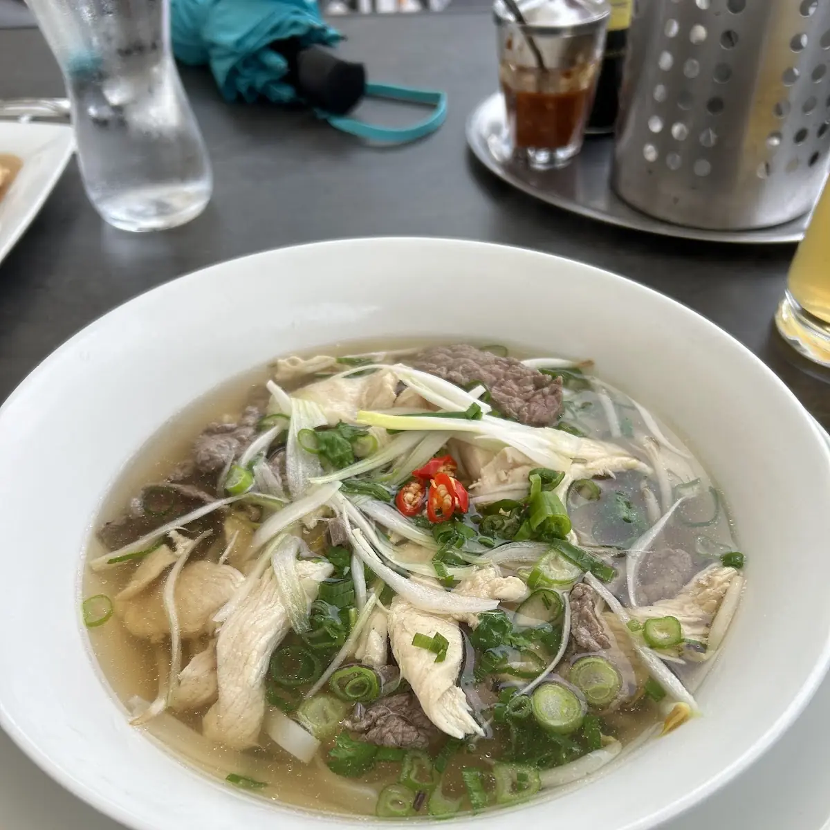 Pho Mit Rind Und Huhn