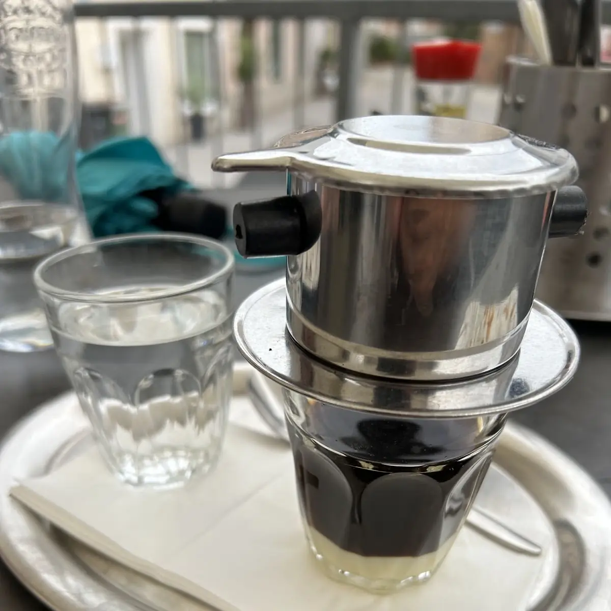 Vietnamesischer Kaffee Mit Kondensmilch