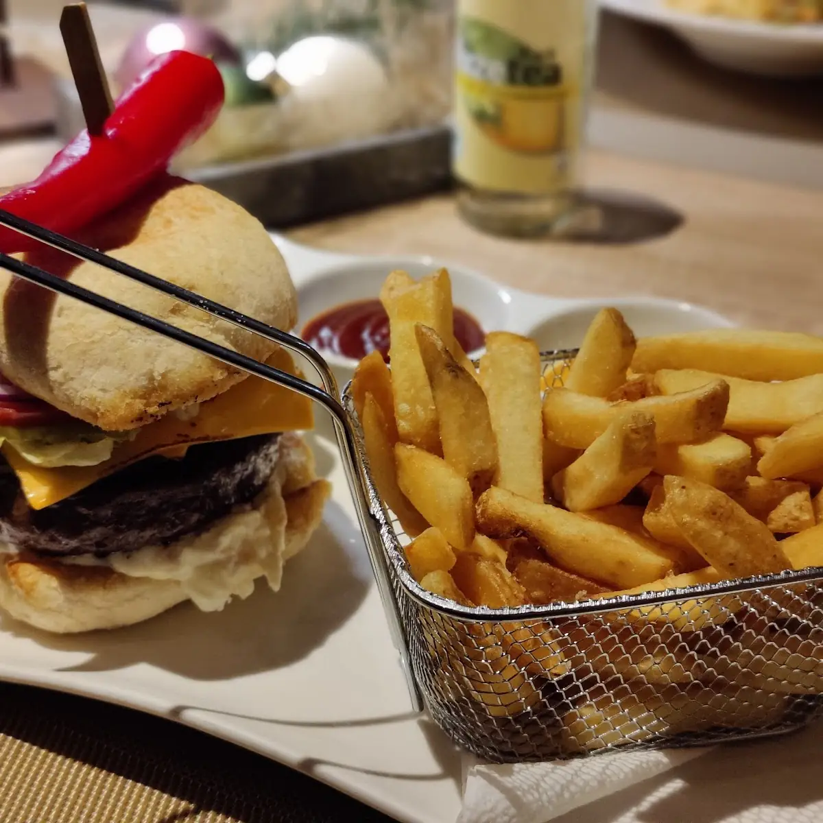 Aqua Beef Burger