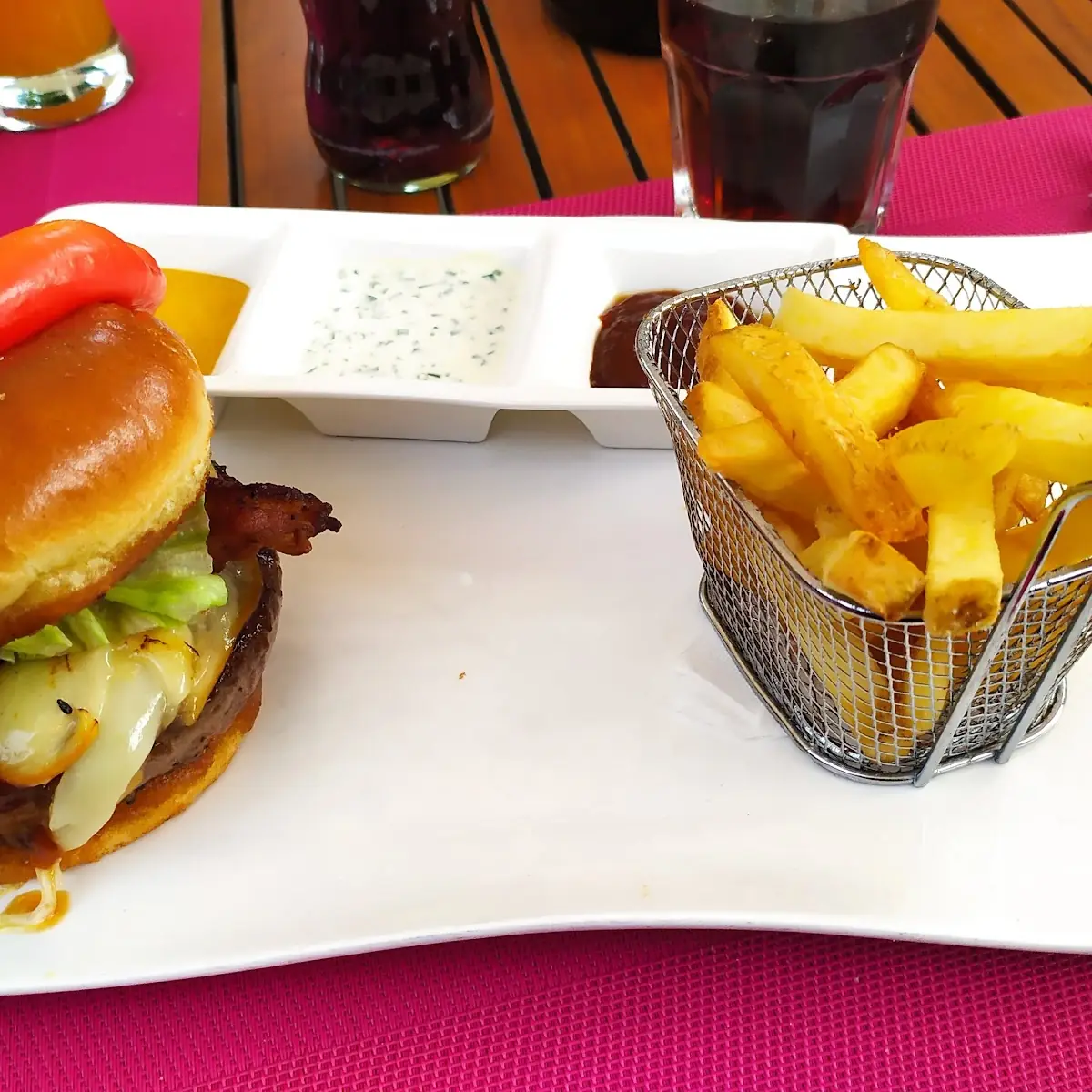 Super Burger