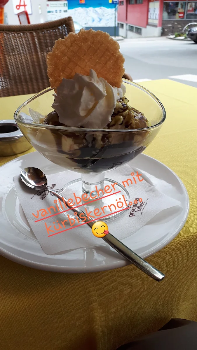 Vanillebecher Mit Kürbiskernöl