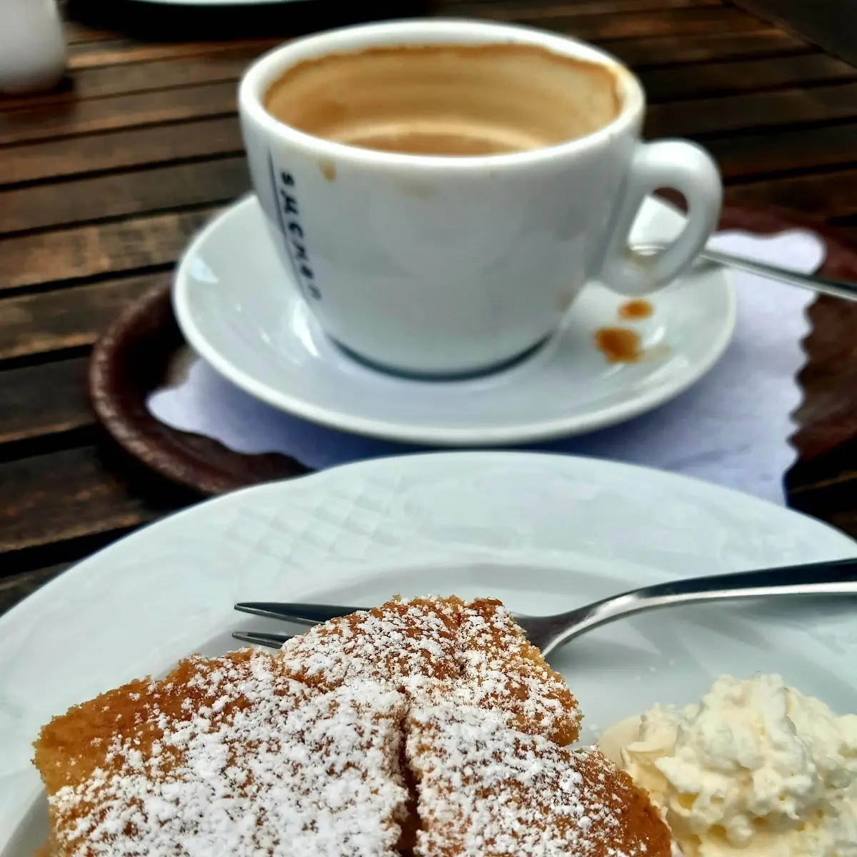 Gedeckter Apfelkuchen