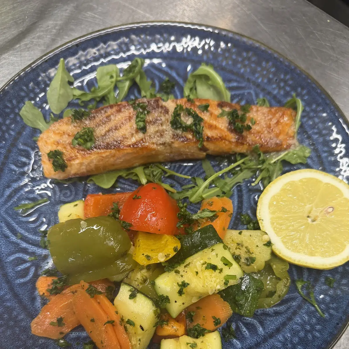 Filetto Di Salmone Con Verdure