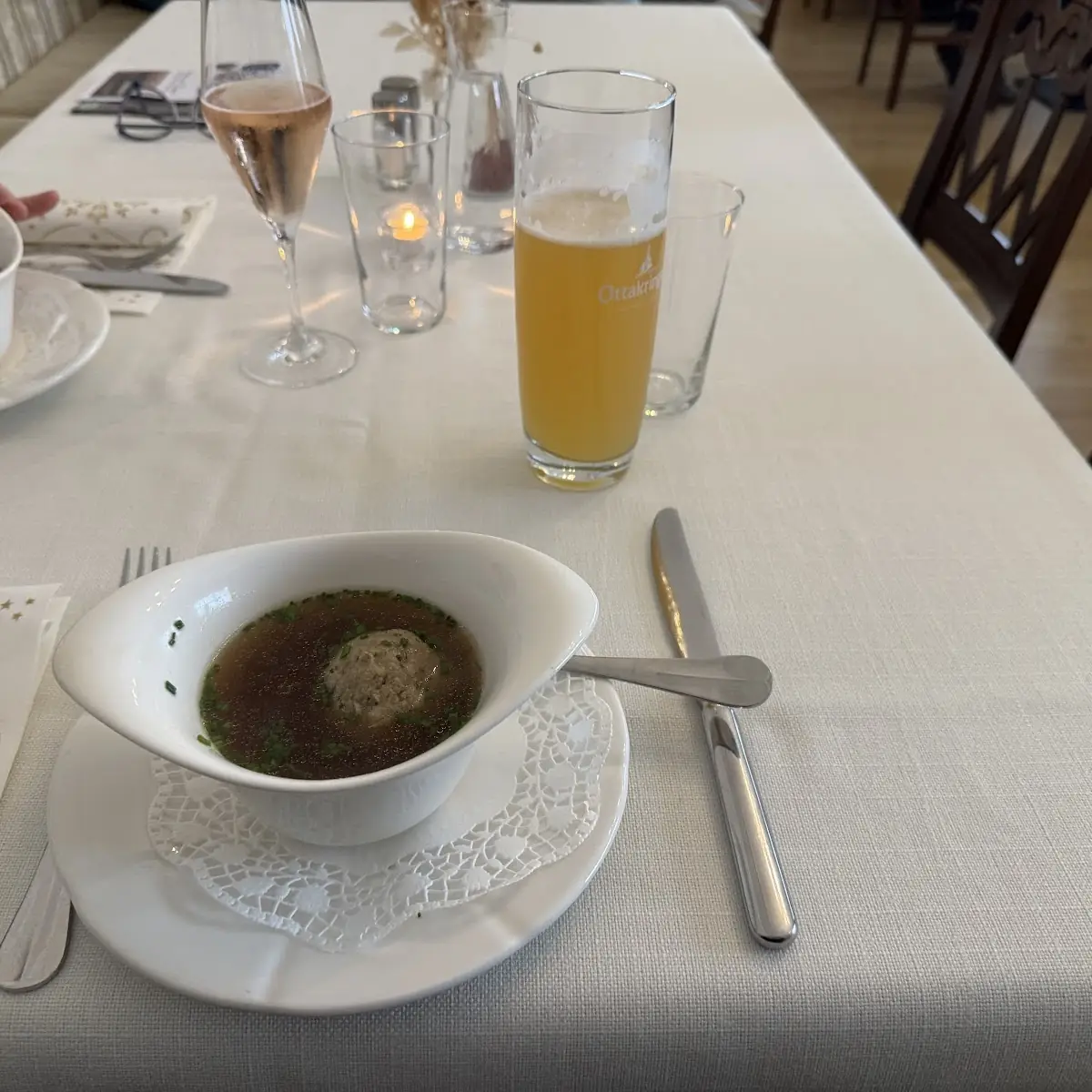 Leberknödelsuppe