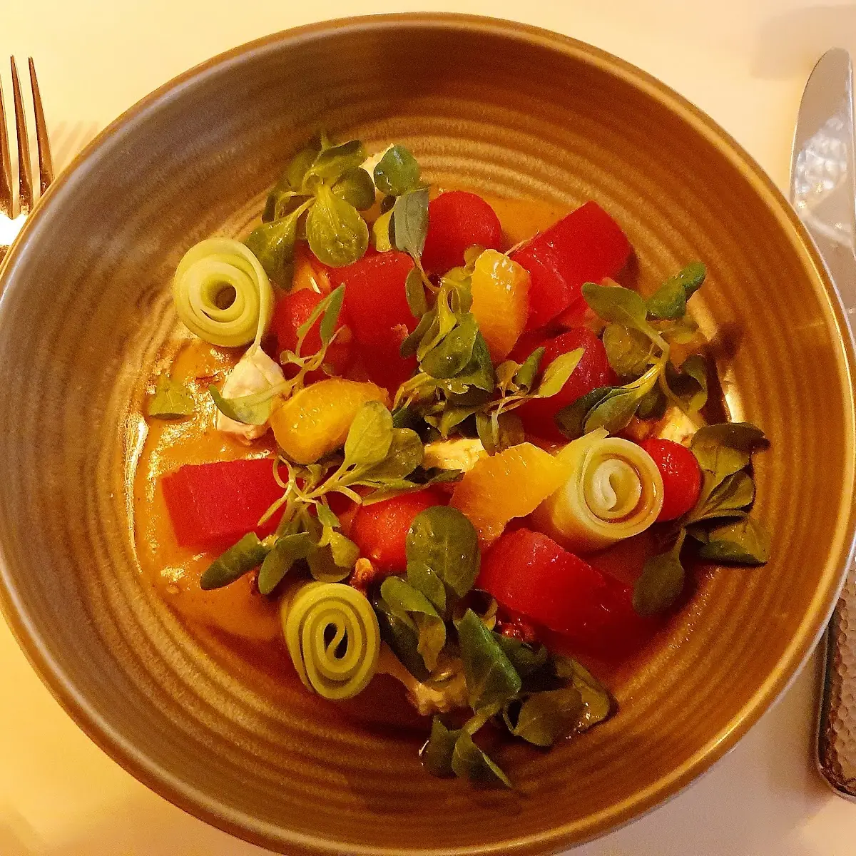 Melonensalat Mit Caramellisierten Walnüssen