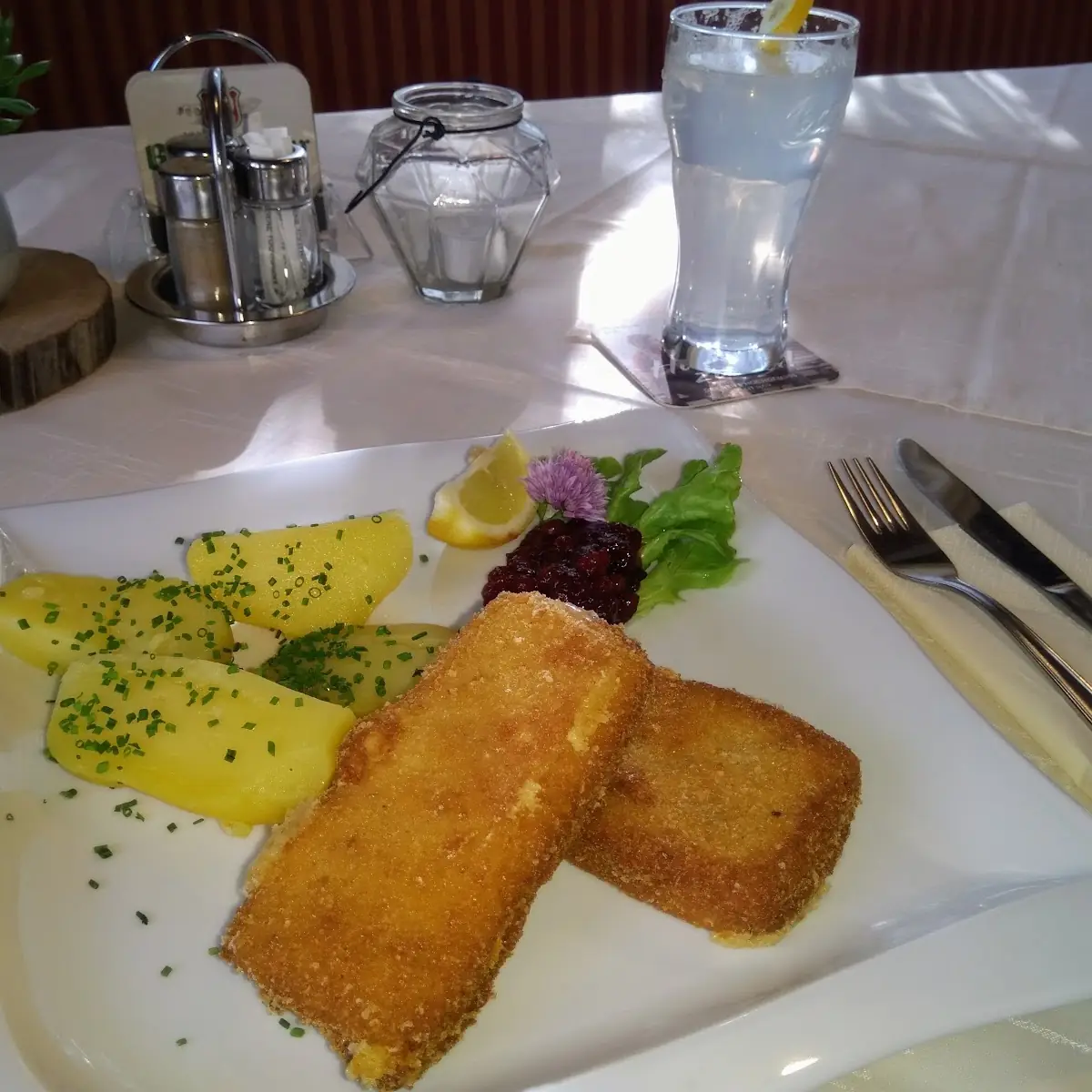 Gebackener Emmentaler Baked Emmentaler Cheese